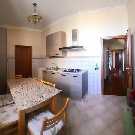 Ecco Apartment Marino